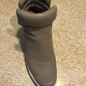 Gray wedged sneakers